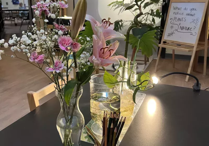 Lights and flowers and natural materials