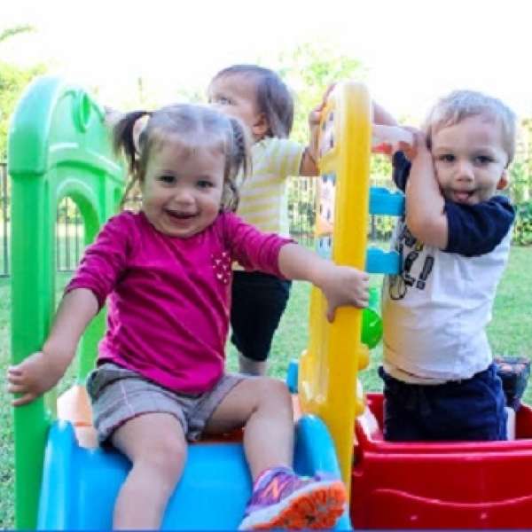 Playground with kids 500 1